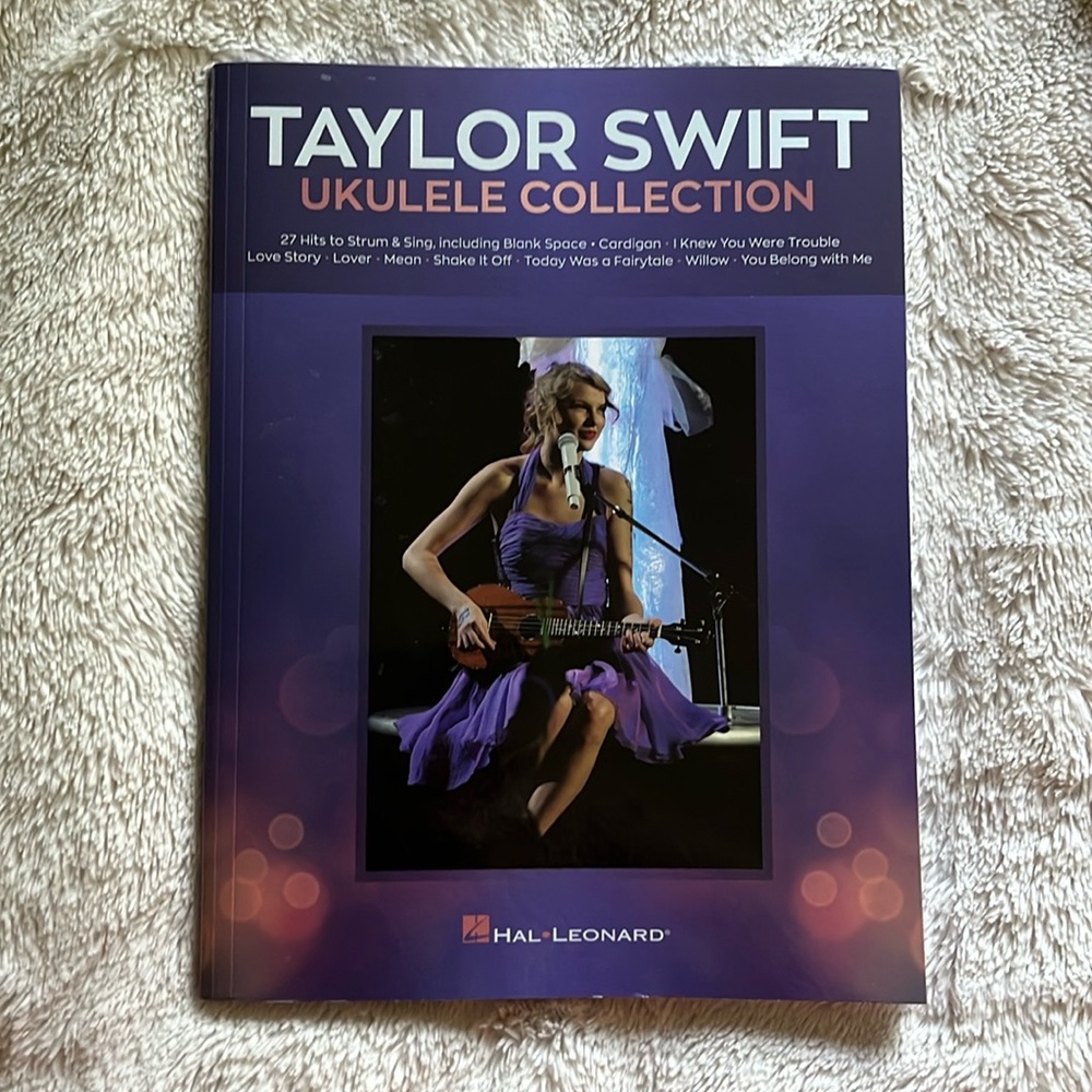 📚3/$15📚 Taylor Swift: Ukulele Collection